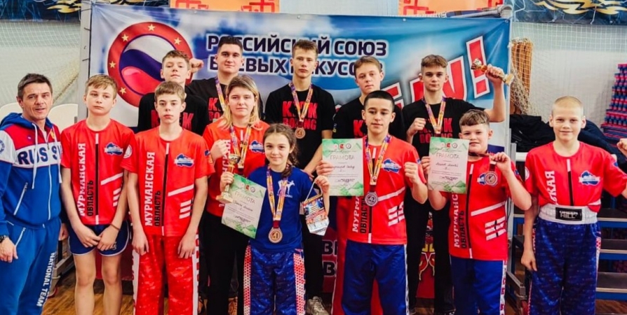 Мурманчане взяли «серебро» на соревнованиях СЗФО по кикбоксингу