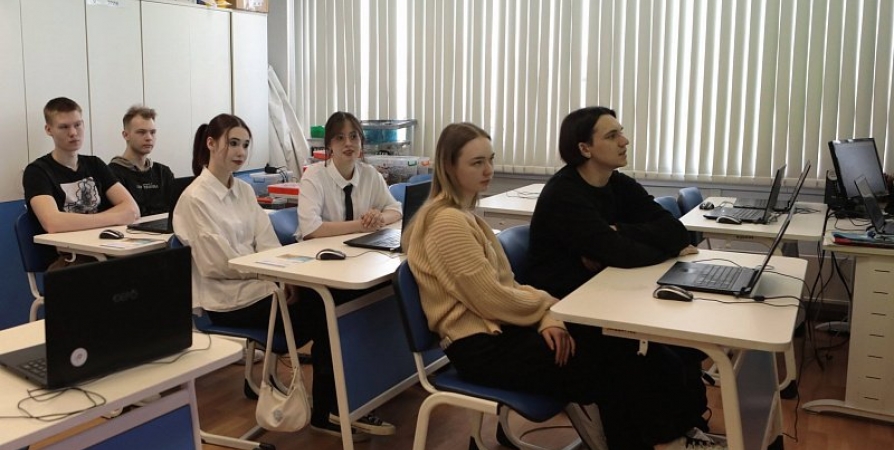 Школьники из Гаджиево создавали в Мурманске свою нейросеть
