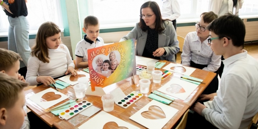 В Мурманске стартовал детский фестиваль творчества «Город мастеров»