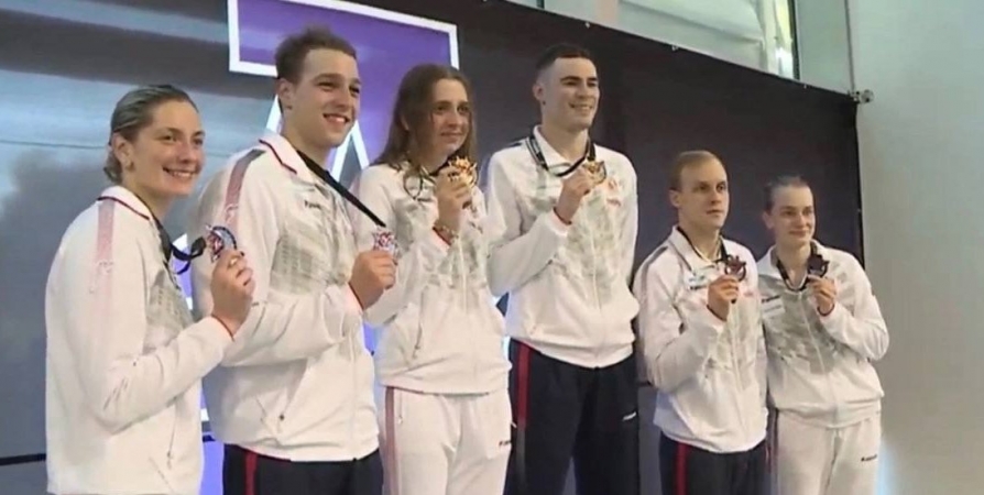 Заполярный Аполлон Павел Самусенко завоевал три медали на международных соревнованиях по плаванию
