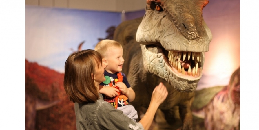 «Вторжение динозавров» в Мурманске! Дети в восторге