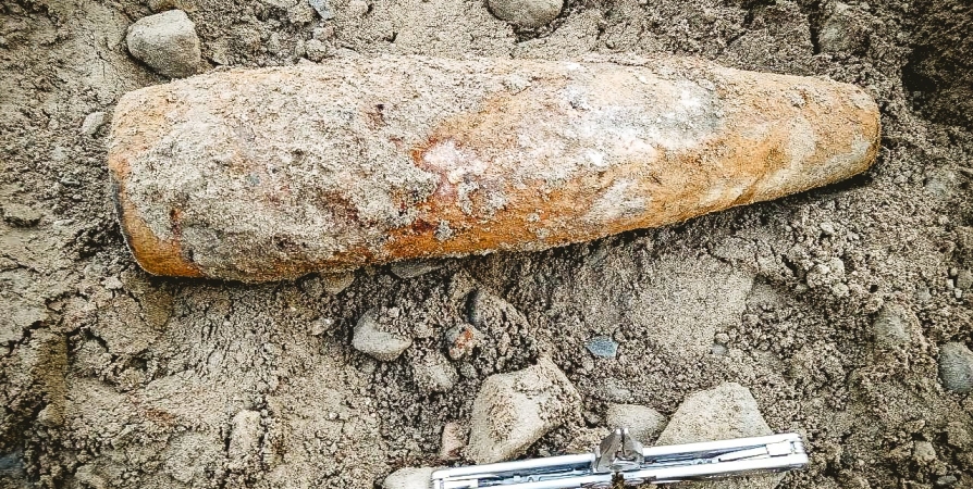 122-миллиметровый снаряд времен войны нашли в Мурманске на Лобова