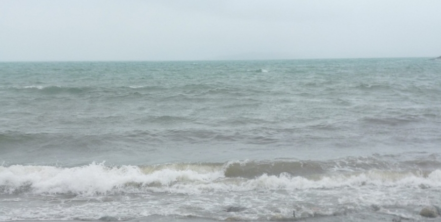На побережье Мурманской области волны поднимутся до 6,5 метров
