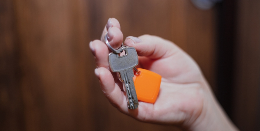 Сиротам под Новый год вручат ключи от квартир в новостройке Мурманска