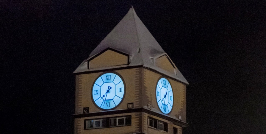 В Кировске засияют часы на музейной башне