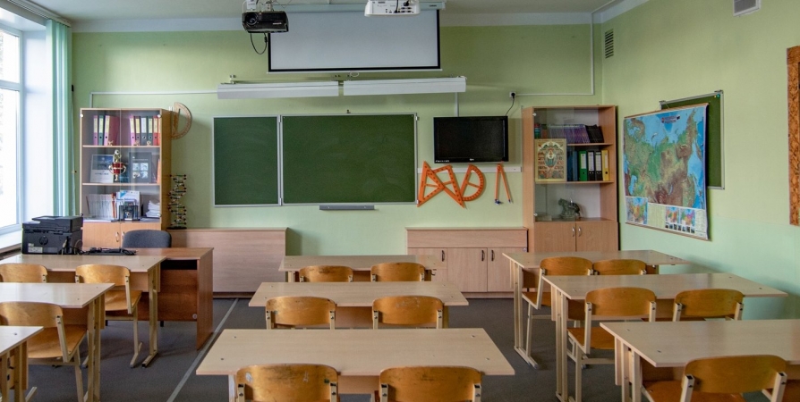 В Мончегорске из-за непогоды отменили уроки в школах