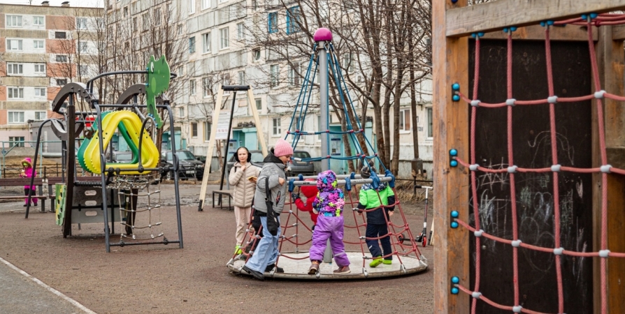 С МКУ в Североморске требуют 400 тыс. за травмирование ребенка на игровой площадке