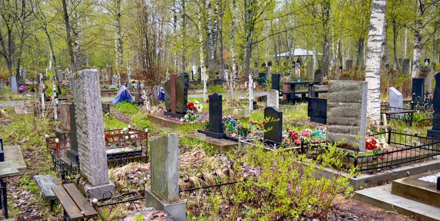 На кладбище с паспортом: Жители Междуречья возмущены новыми требованиями