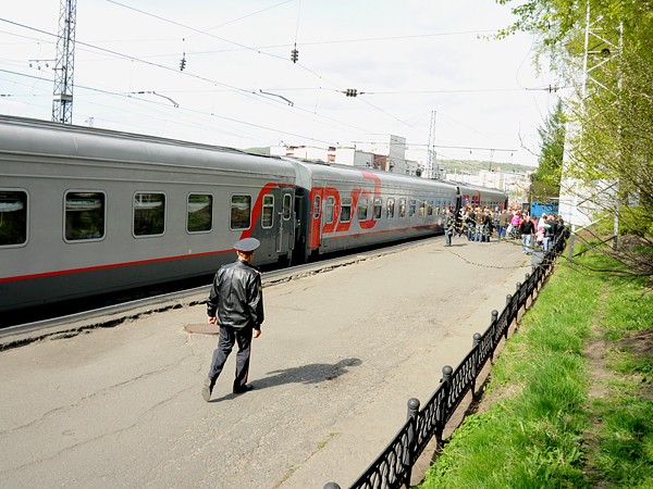 № 015а «арктика». фирменный поезд арктика 015а мурманск москва. поезд арктика москва мурманск. фирменный поезд арктика. поезд москва мурманск.
