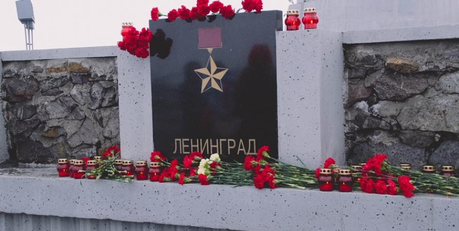 Мурманск почтил память жертв теракта в метро Санкт-Петербурга